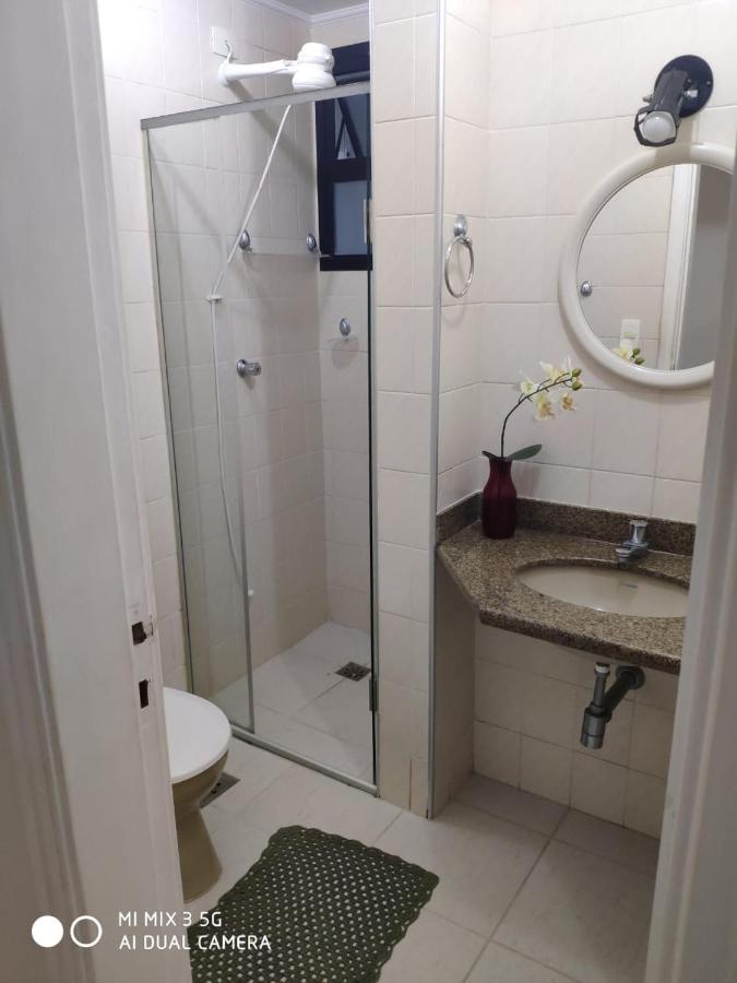 Apartamento amplo a menos de 400 metros da praia localizado próximo a praça da Brunella, área nobre do Guarujá. Extérieur photo