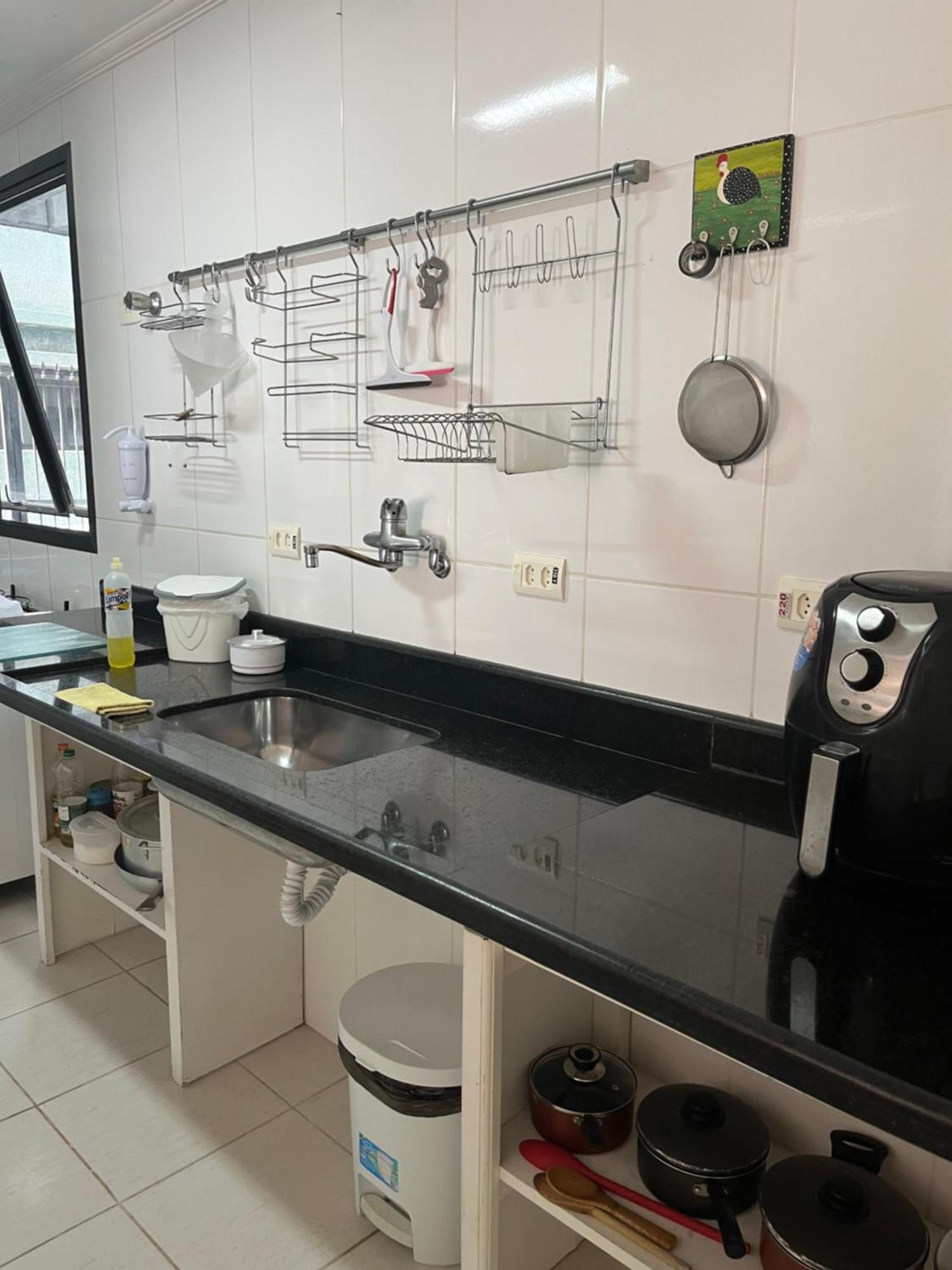 Apartamento amplo a menos de 400 metros da praia localizado próximo a praça da Brunella, área nobre do Guarujá. Extérieur photo